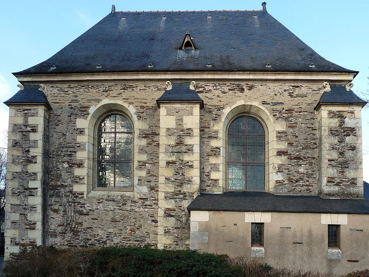 La façade sud de la chapelle de la Barre, dans le quartier de Belle-Beille, photographiée en janvier 2011.