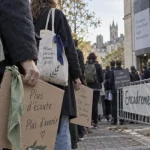 À Angers, une manifestation encadrée par les syndicats et les établissements